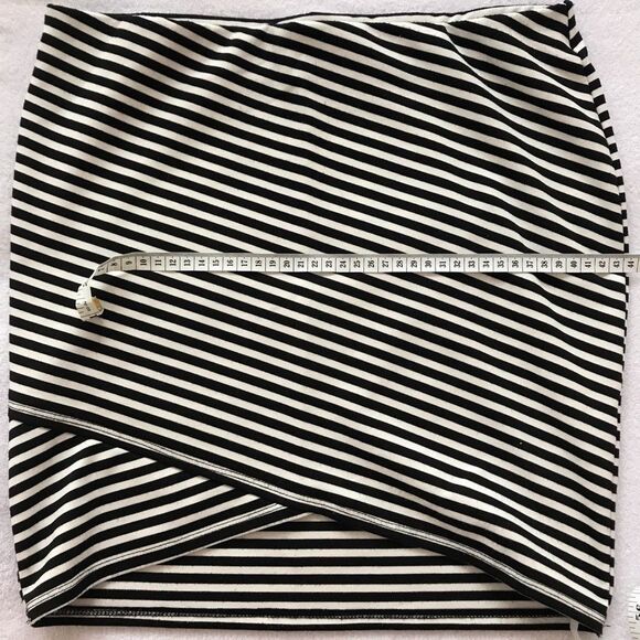 Zara Trafaluc Bodycon Skirt Size 28 Black and White - Picture 5 of 8